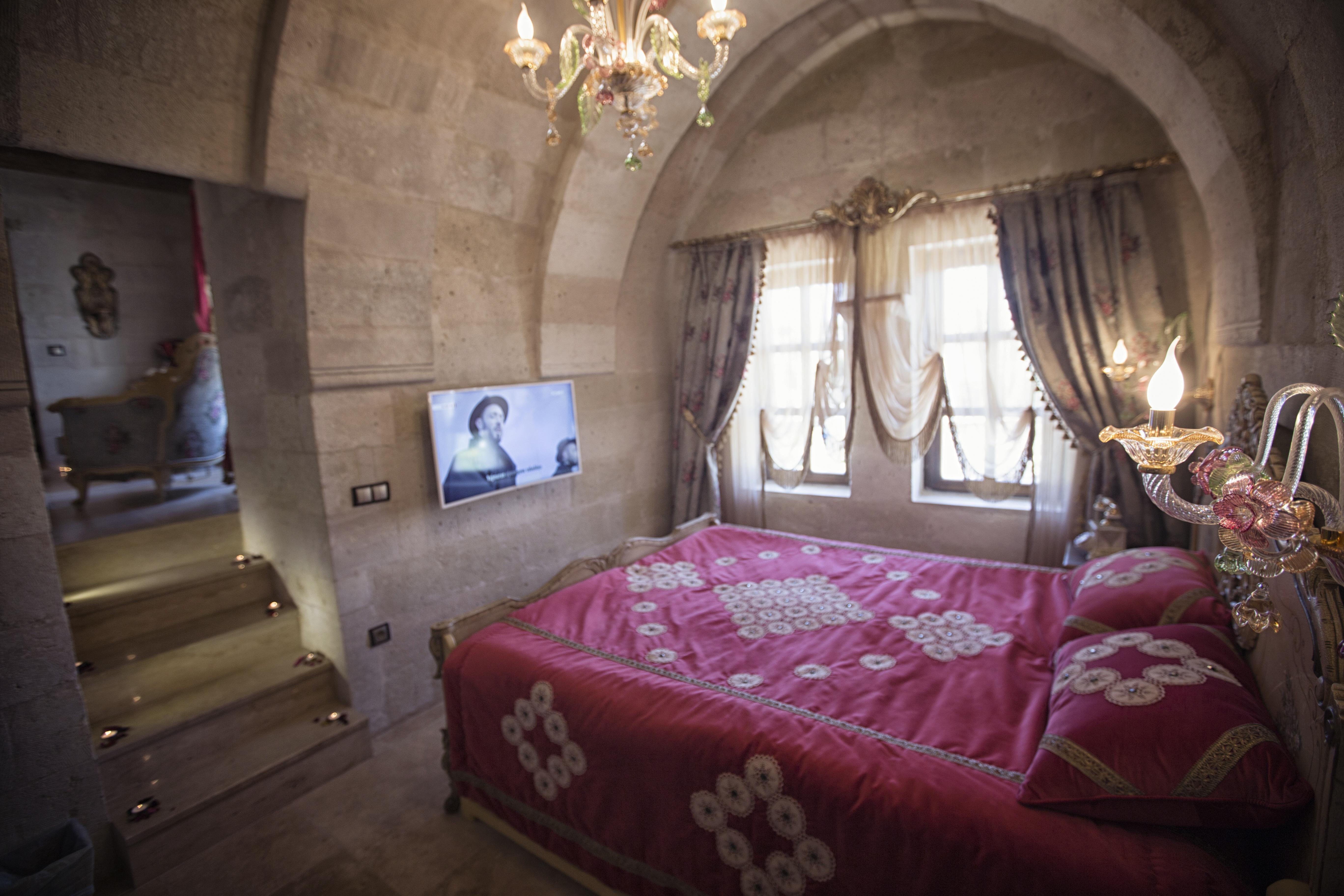 Elika Cave Suites & Spa Гореме Экстерьер фото