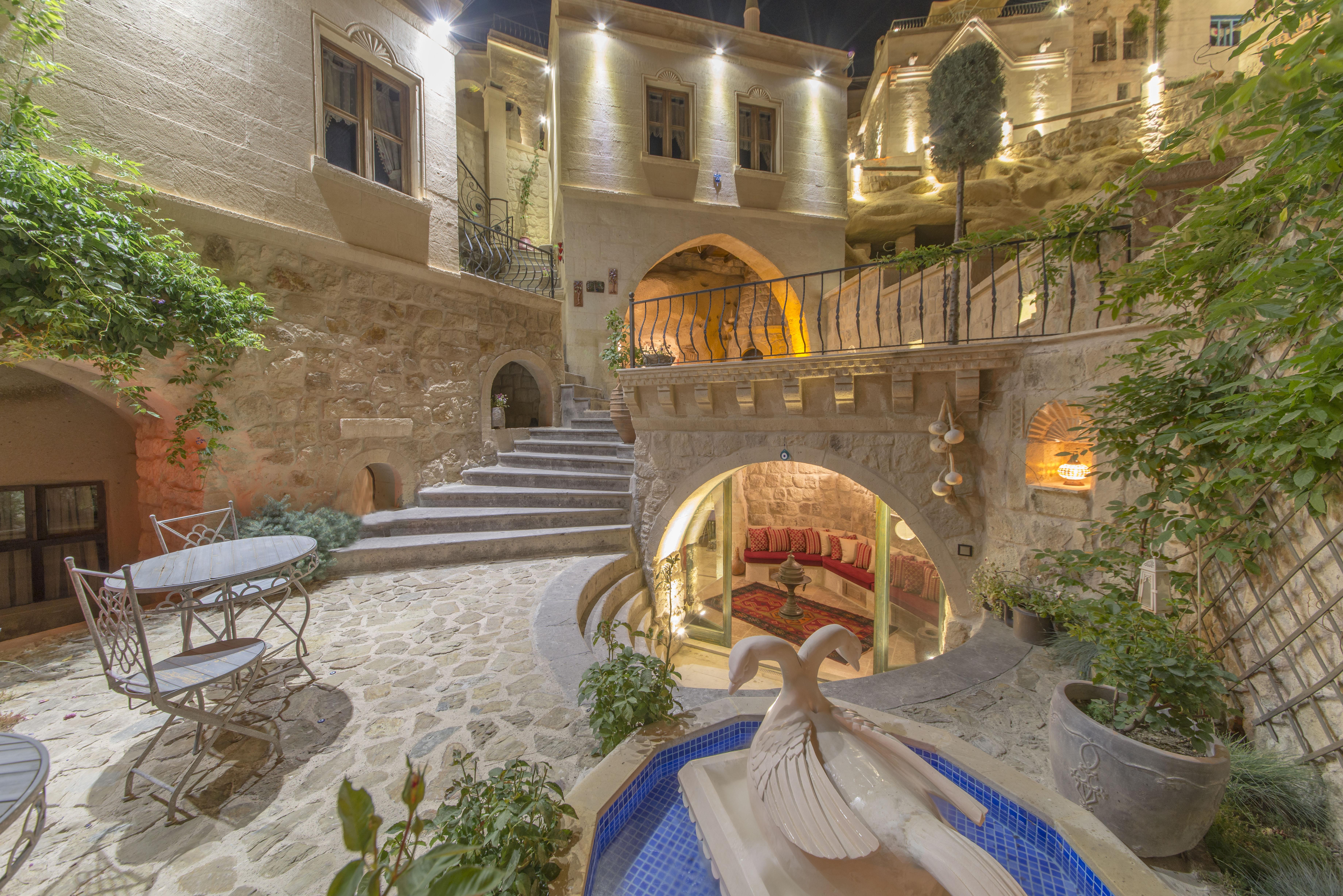 Elika Cave Suites & Spa Гореме Экстерьер фото